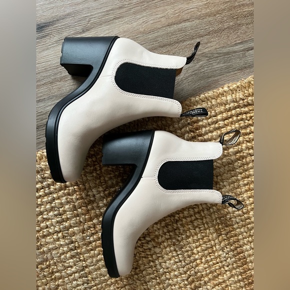 NWOT Blundstone #2364 Women’s Series High Heeled Boots - Pearl - Picture 5 of 11